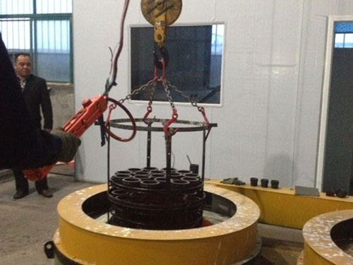 QPQ处理工件下氧化炉操作